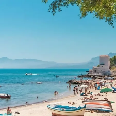 Vicolo A Mare Daire *